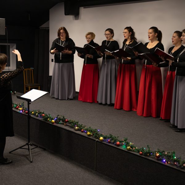 Koncert Kolęd Gminna Biblioteka Publiczna w Krzeszowicach